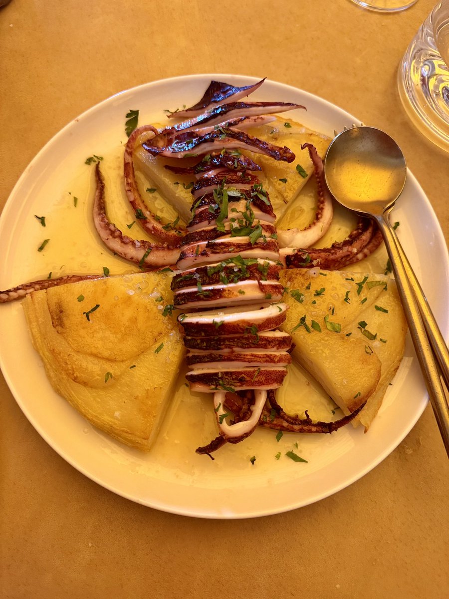 Thumbnail of www-x-com-burgerfcts-status-2009668466098233793-06003a85db714d5e