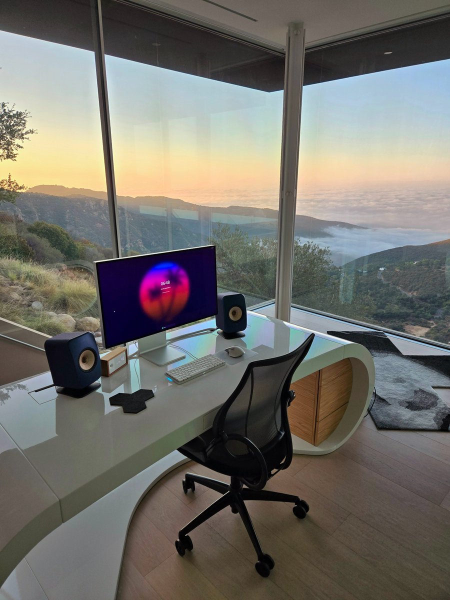 Thumbnail of www-x-com-dhh-status-1830604537708888329-1c078a28dbe04dc7