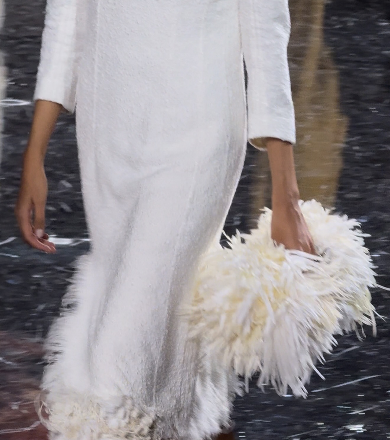 Thumbnail of p-dpesh8kjx0c-1eab6eda577449d2 16