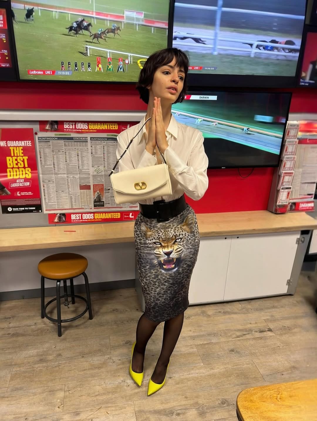 Thumbnail of www-instagram-com-p-duotc-teat-img-index-1 5