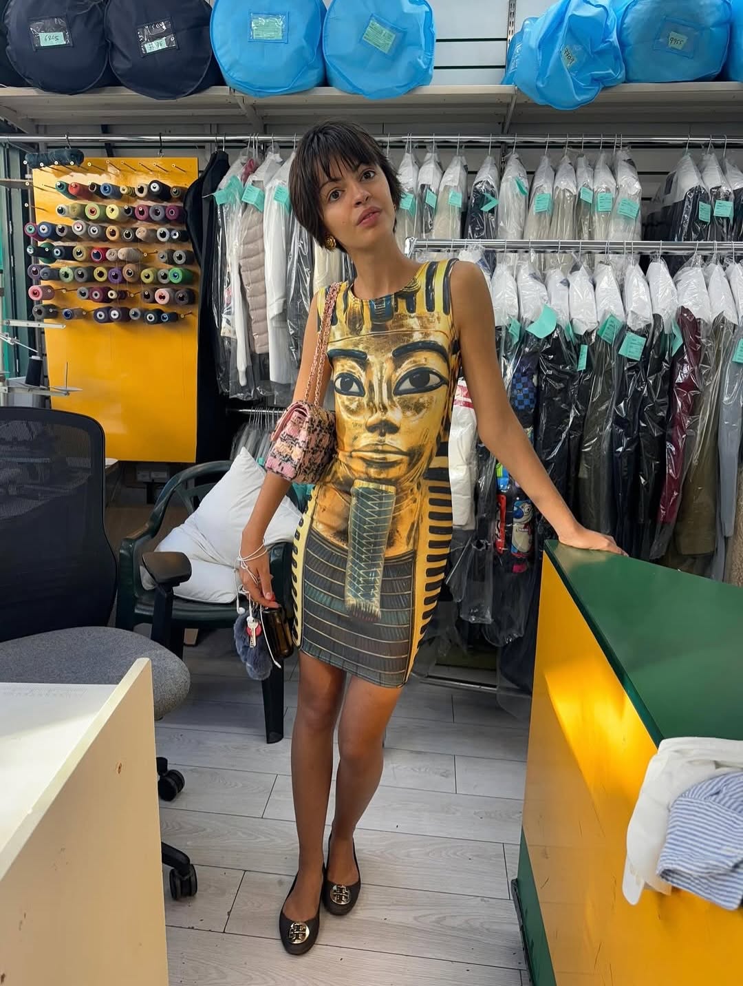 Thumbnail of www-instagram-com-p-duotc-teat-img-index-1 6