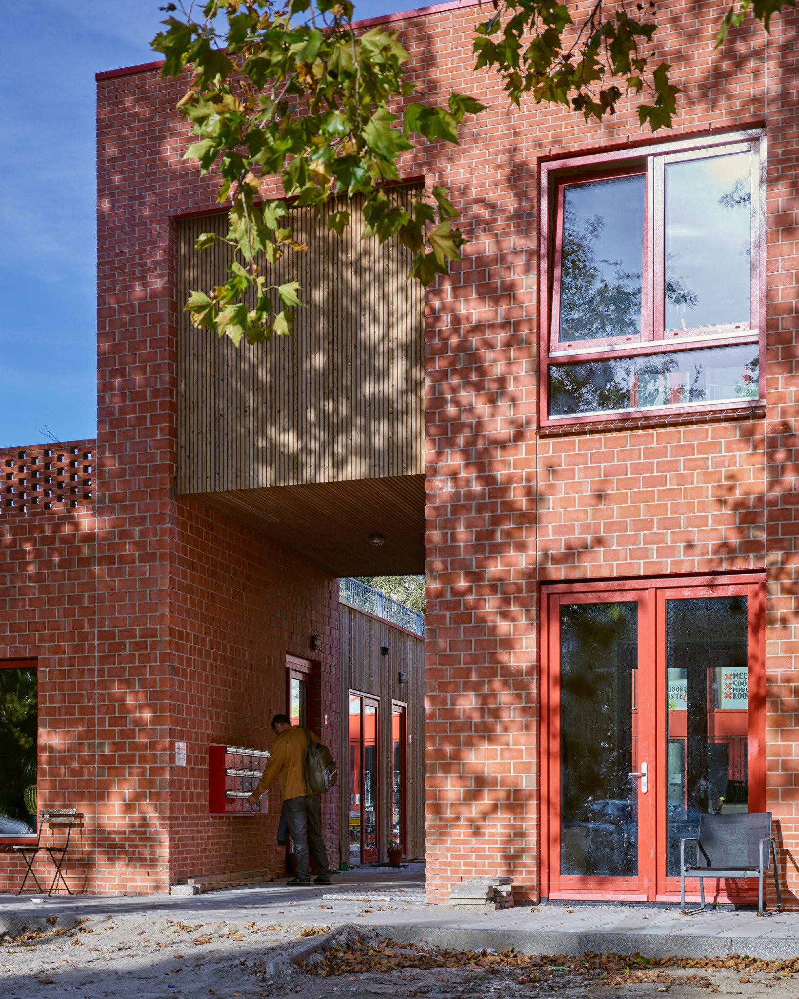 Thumbnail of p-dwoblhodv3o-2e86cb85ab6147aa 2