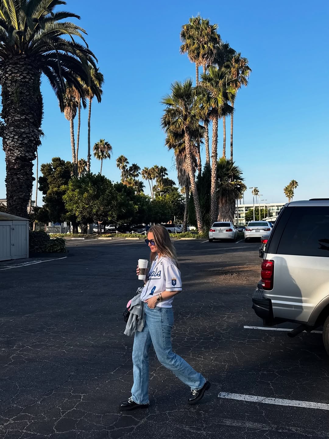 Thumbnail of www-instagram-com-p-dmz1qumi7ag 8