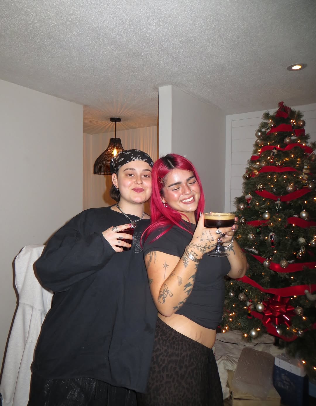 Thumbnail of www-instagram-com-p-dvo2vyzehr-img-index-7 10