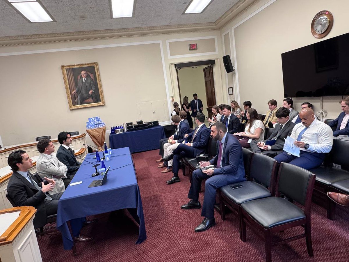 Thumbnail of www-x-com-0xbigvee-status-2047414861269778769