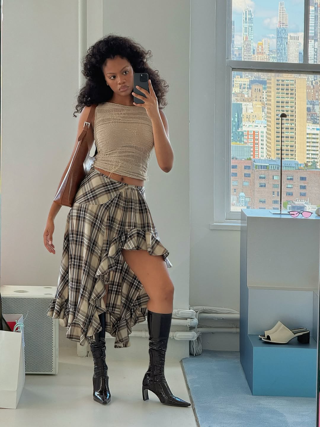 Thumbnail of www-instagram-com-p-dphjftdjfl 0