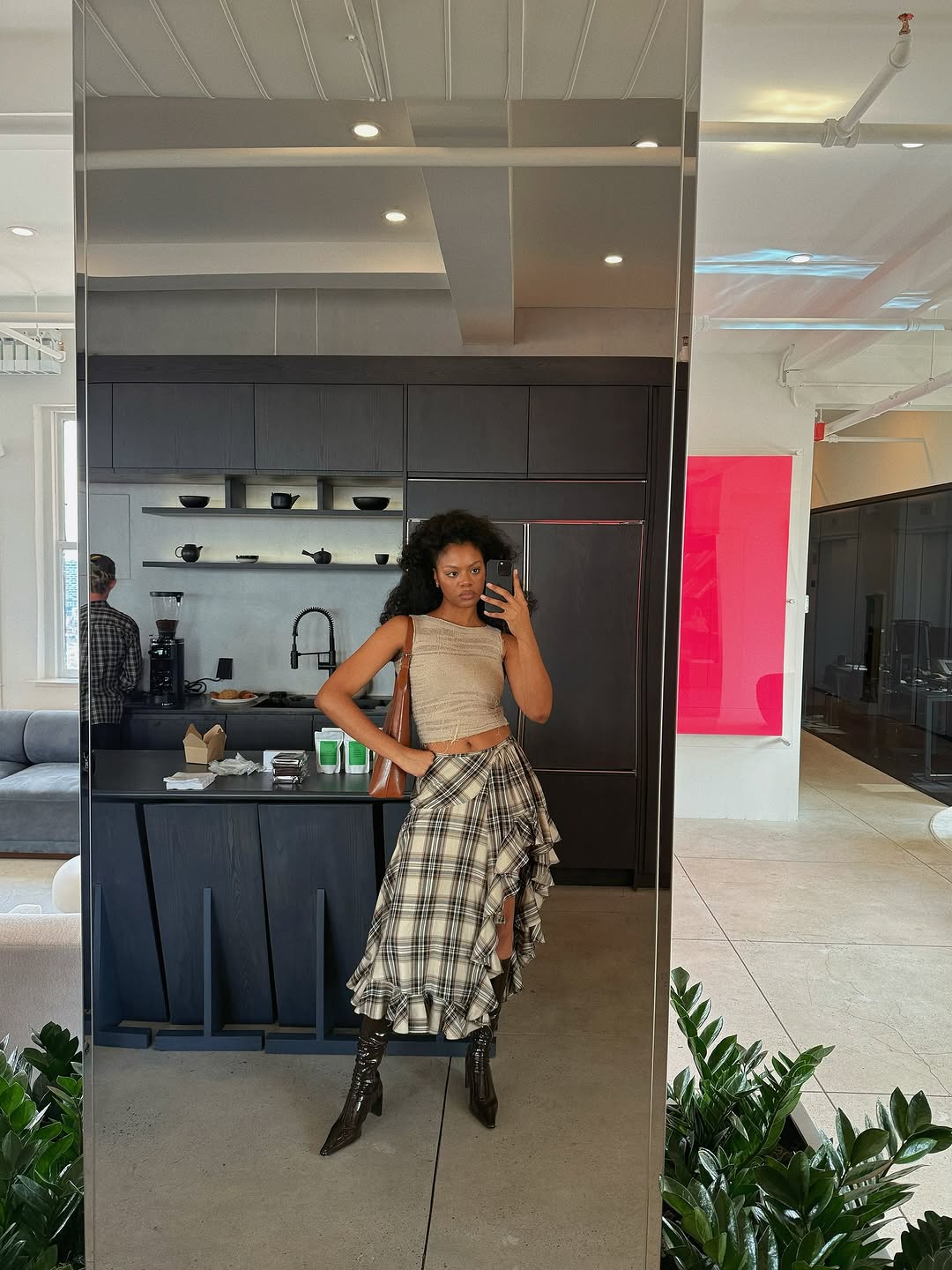 Thumbnail of www-instagram-com-p-dphjftdjfl 3