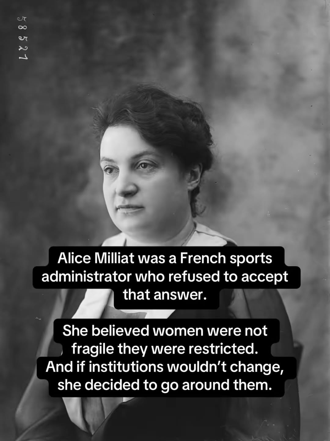 Thumbnail of www-instagram-com-p-dt6msidchwy-img-index-6 2