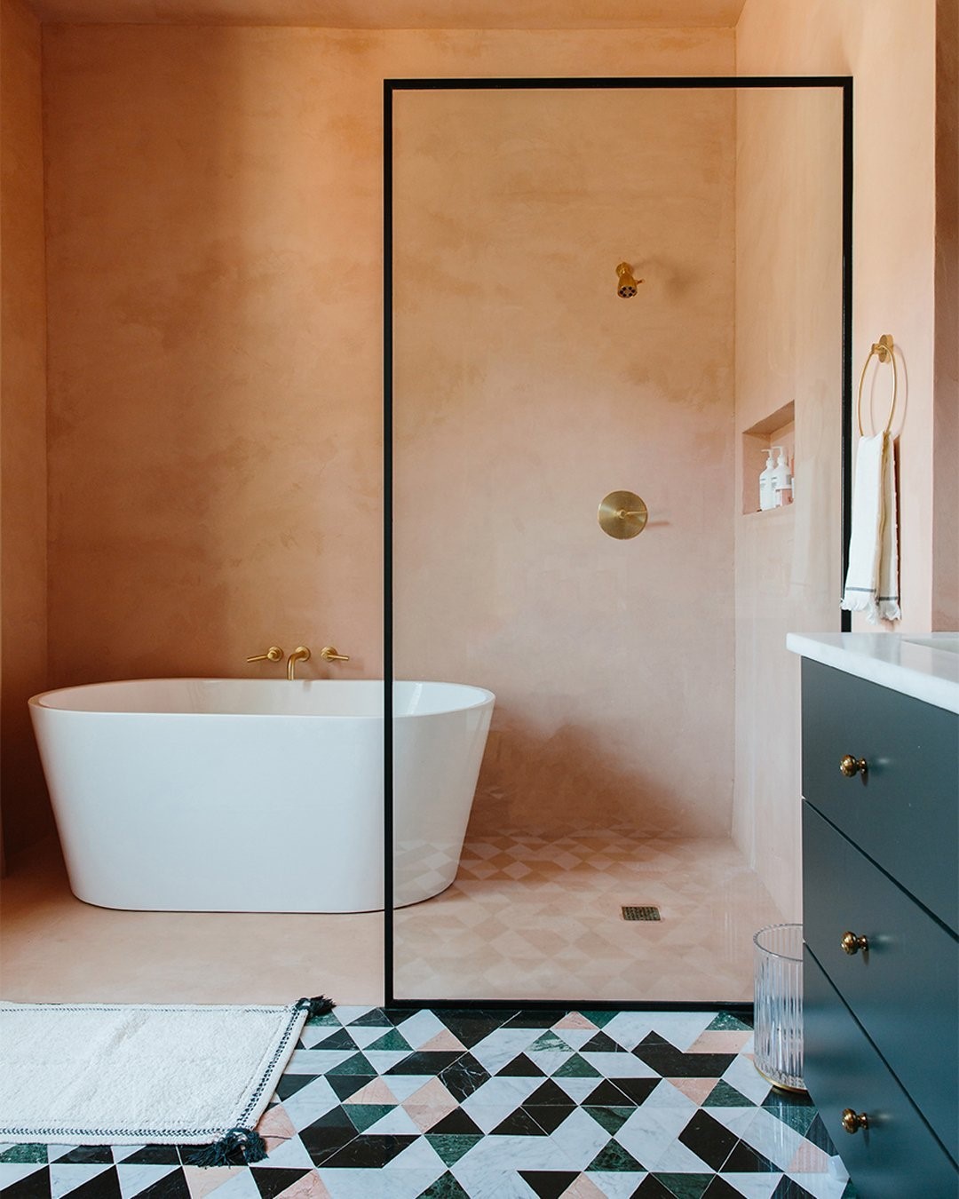 Thumbnail of www-instagram-com-p-ci-ki-da 0