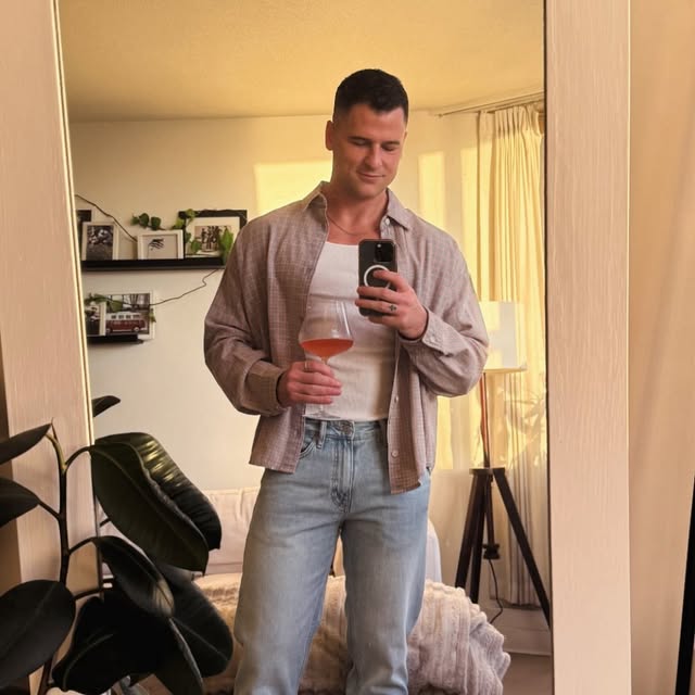 Thumbnail of cork-spine-corkandspine-on-threads-736b9a98763240f1 0