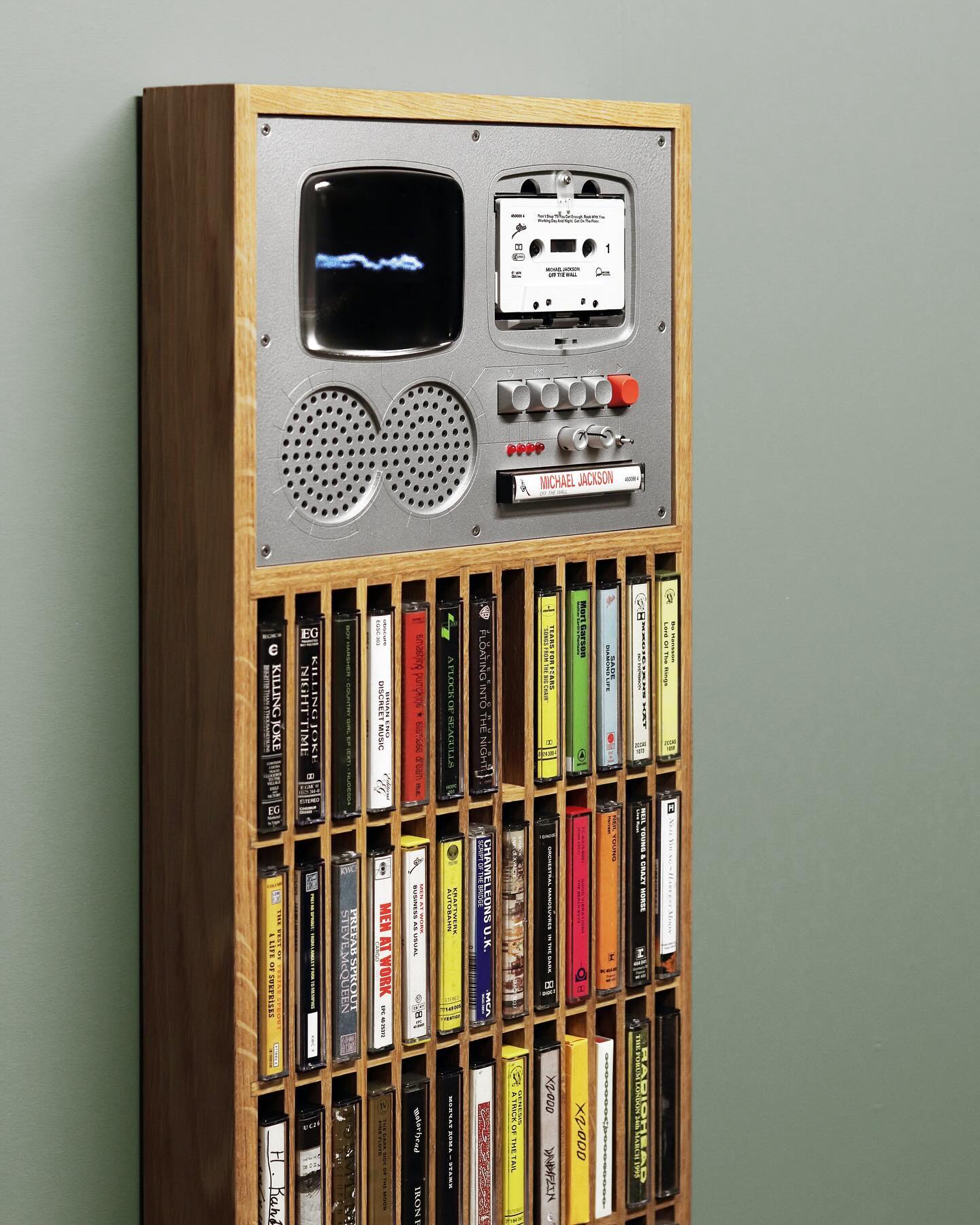 Thumbnail of db6kcx-miw1-753a8b8d68034a4f 2