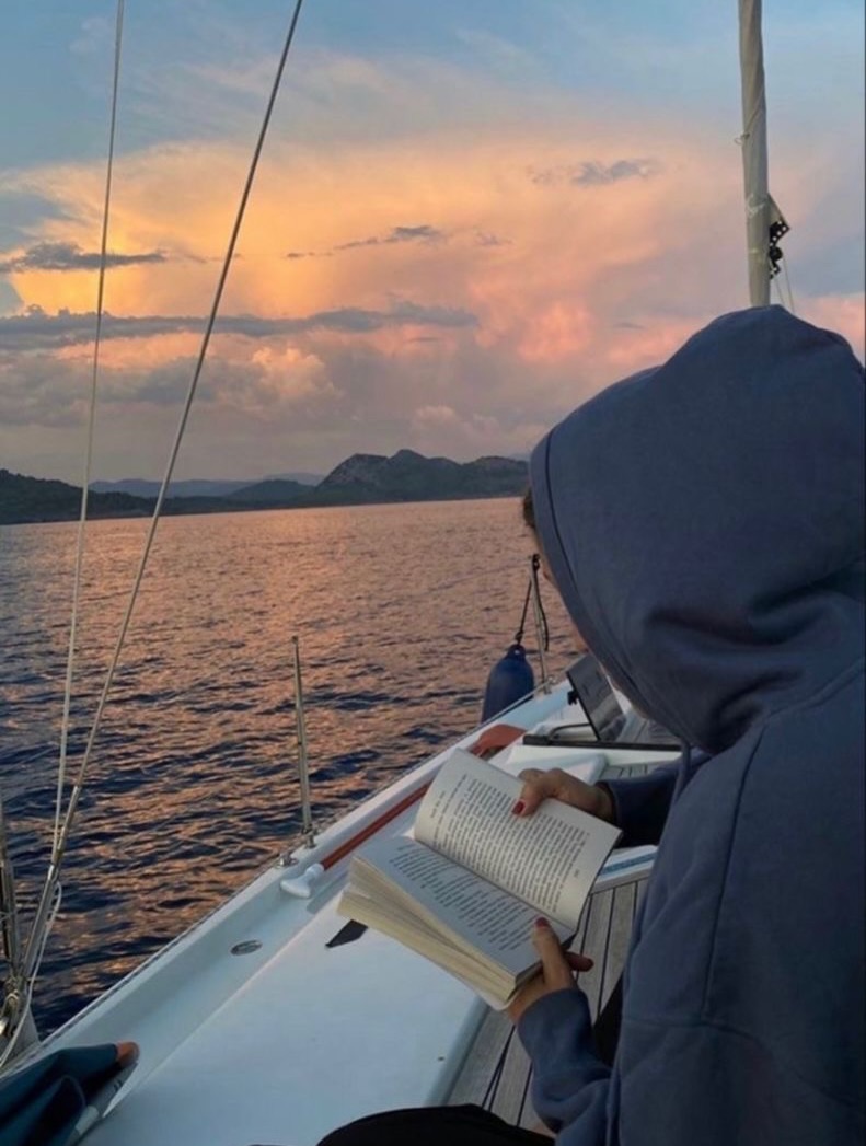 Thumbnail of www-instagram-com-p-dsu-hynkx7a 9