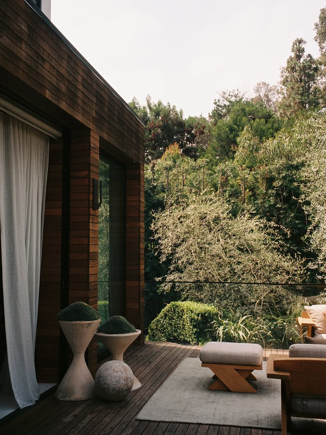 Thumbnail of www-instagram-com-p-dnyynorypcd-img-index-5 4