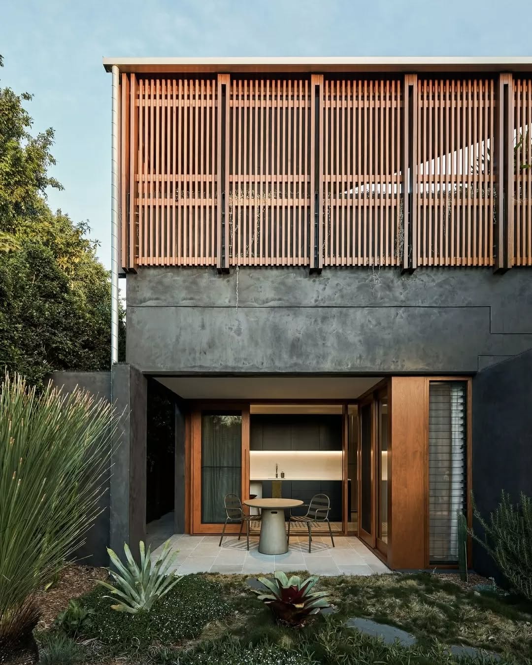 Thumbnail of p-daewetft8iz-984228663de64aaa 1