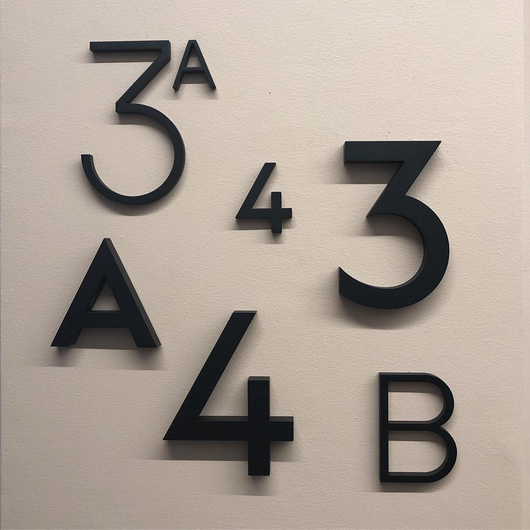 Thumbnail of bqmuaual-lo-a51fbbfb56c54389 0