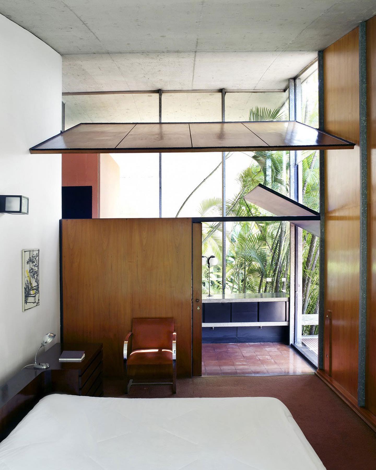 Thumbnail of cvwuk-foiaf-cb7cd0b4dcca4bab 3