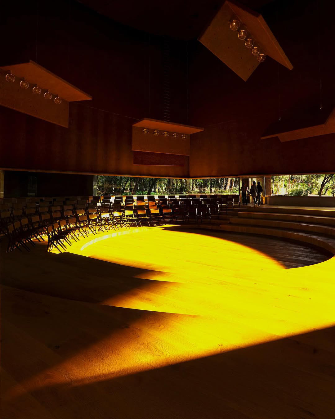 Thumbnail of p-dir2gfbpjxj-f36f9afa6ea846e5 5