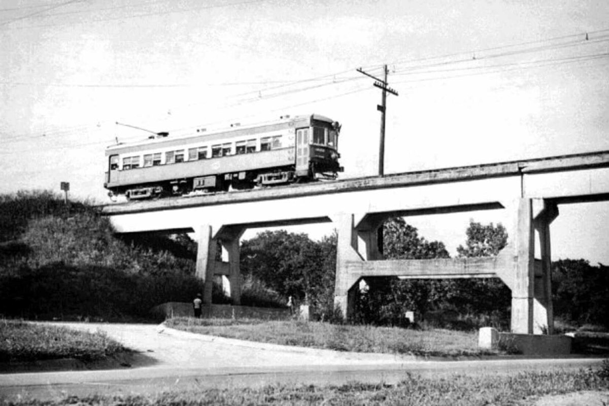 Thumbnail of www-x-com-grescoe-status-1803050893408976924