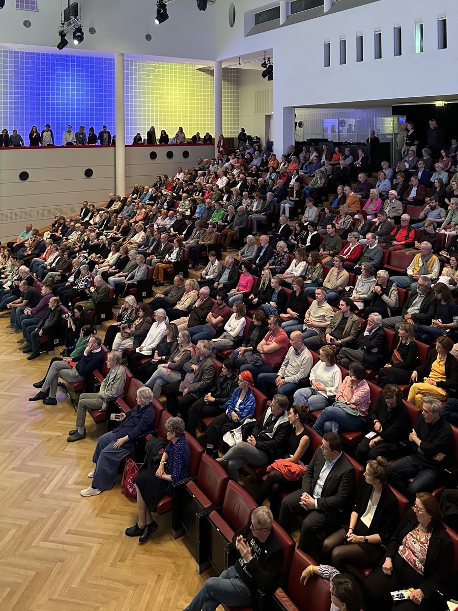 Thumbnail of www-x-com-claudiachwalisz-status-1796479498067882380