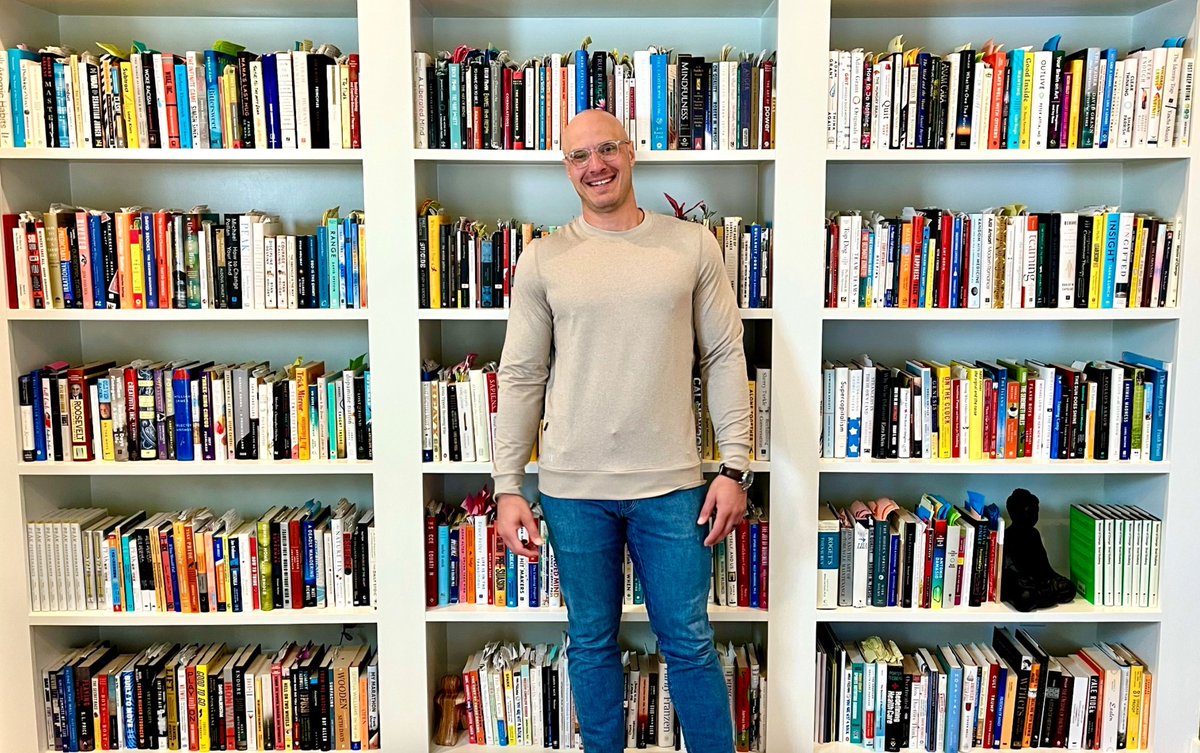 Thumbnail of www-x-com-alexandbooks-status-1735292332449112080-ee74dbdc2b4d46a4