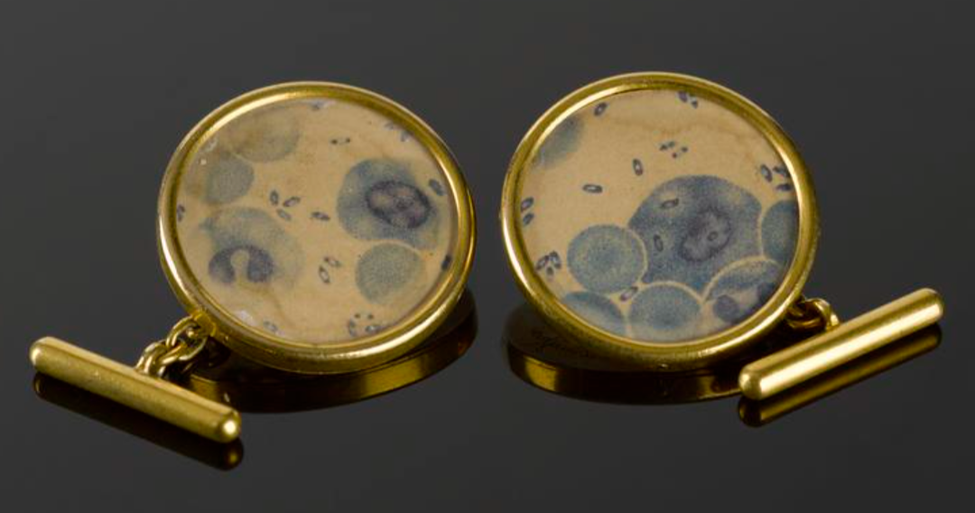 Thumbnail of Two gold cuff links, Russia, 1894-1918 | Science Museum Group Collection