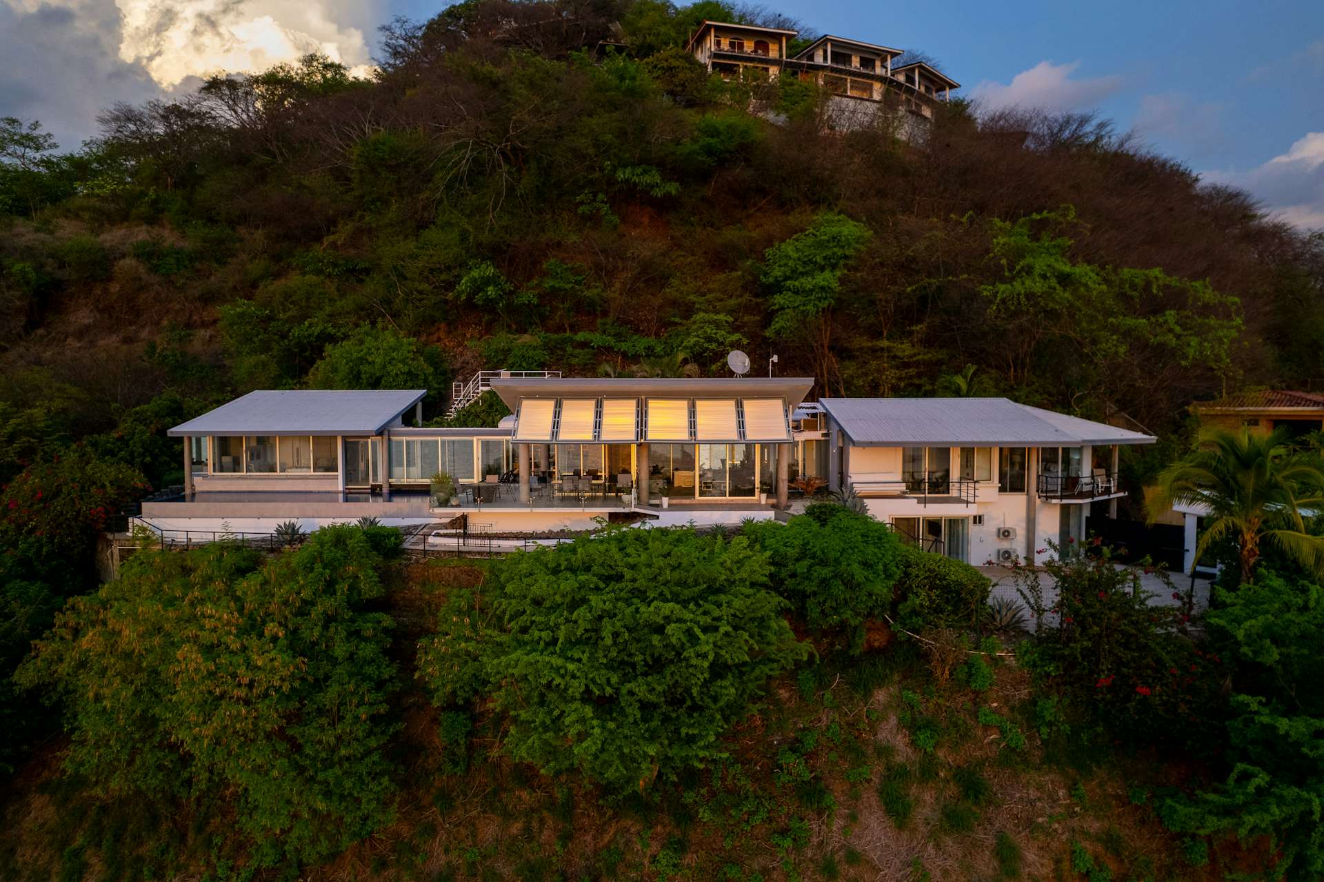 Thumbnail of Photo 1 of 16 in There’s a Boulder in the Kitchen of This $2.2M…