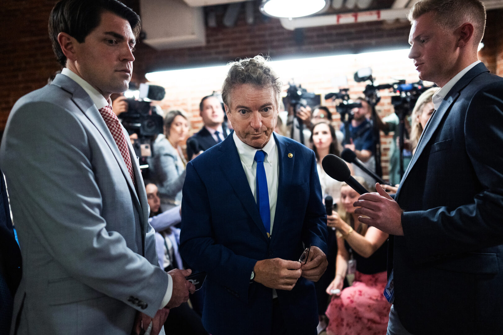 Thumbnail of Photos of the week | June 13-19, 2025 - Roll Call