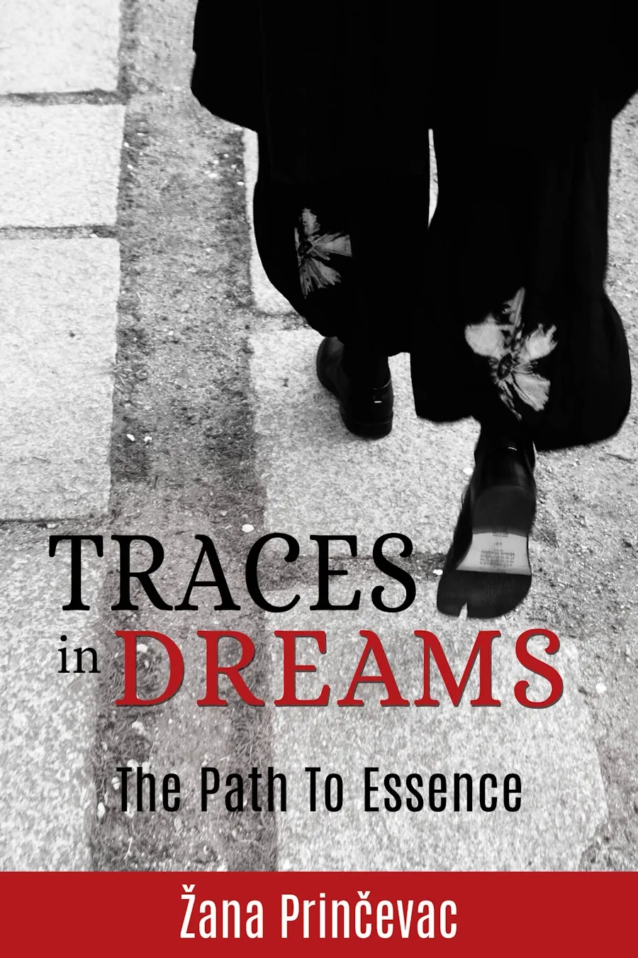Thumbnail of Traces In Dreams: The Path to Essence - Chiron Publications