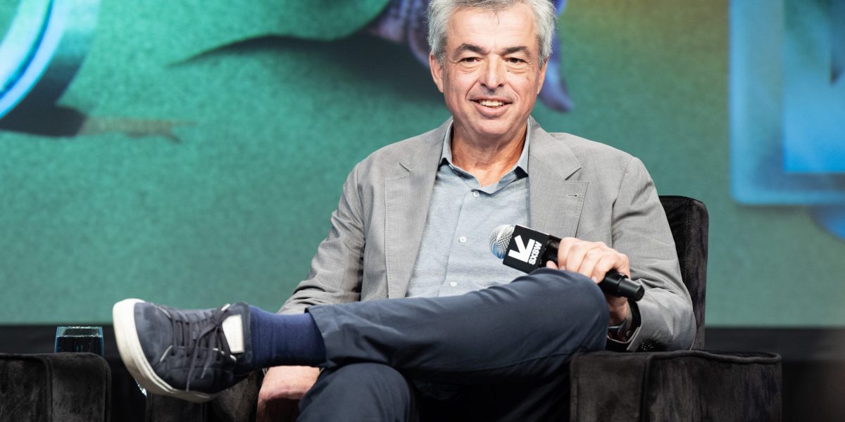 Thumbnail of Apple's Eddy Cue: Safari searches are down for first time in 22 years—and AI is to blame