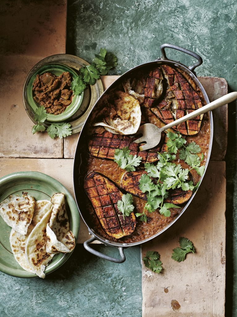 Thumbnail of vegan auberginecurry met kokos | delicious.magazine