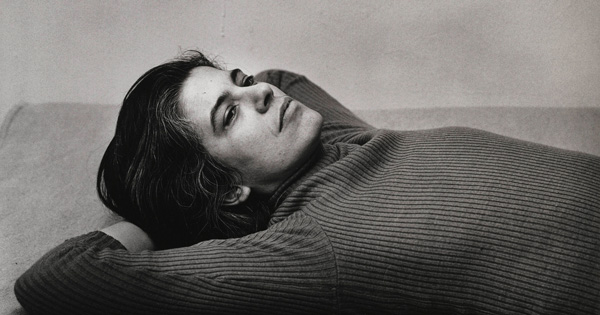 Thumbnail of Aesthetic Consumerism and the Violence of Photography: What Susan Sontag Teaches Us about Visual Culture and the Social Web