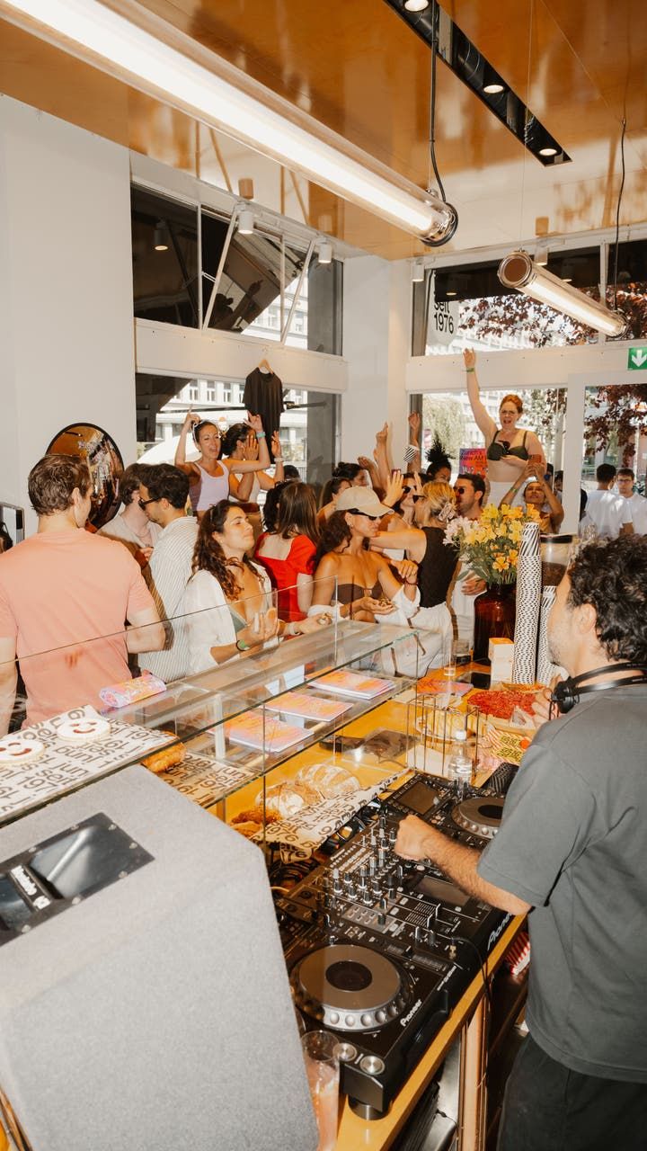 Thumbnail of NZZ Bellevue