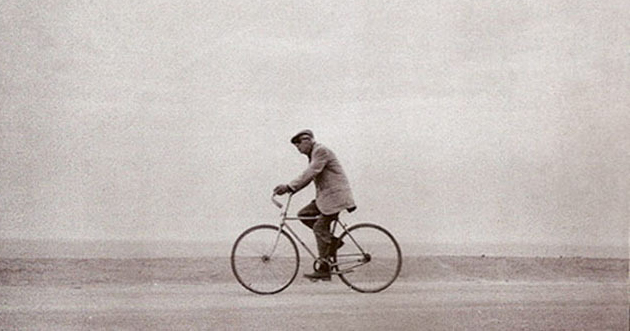 Thumbnail of Henry Miller’s 11 Commandments of Writing and His Daily Creative Routine