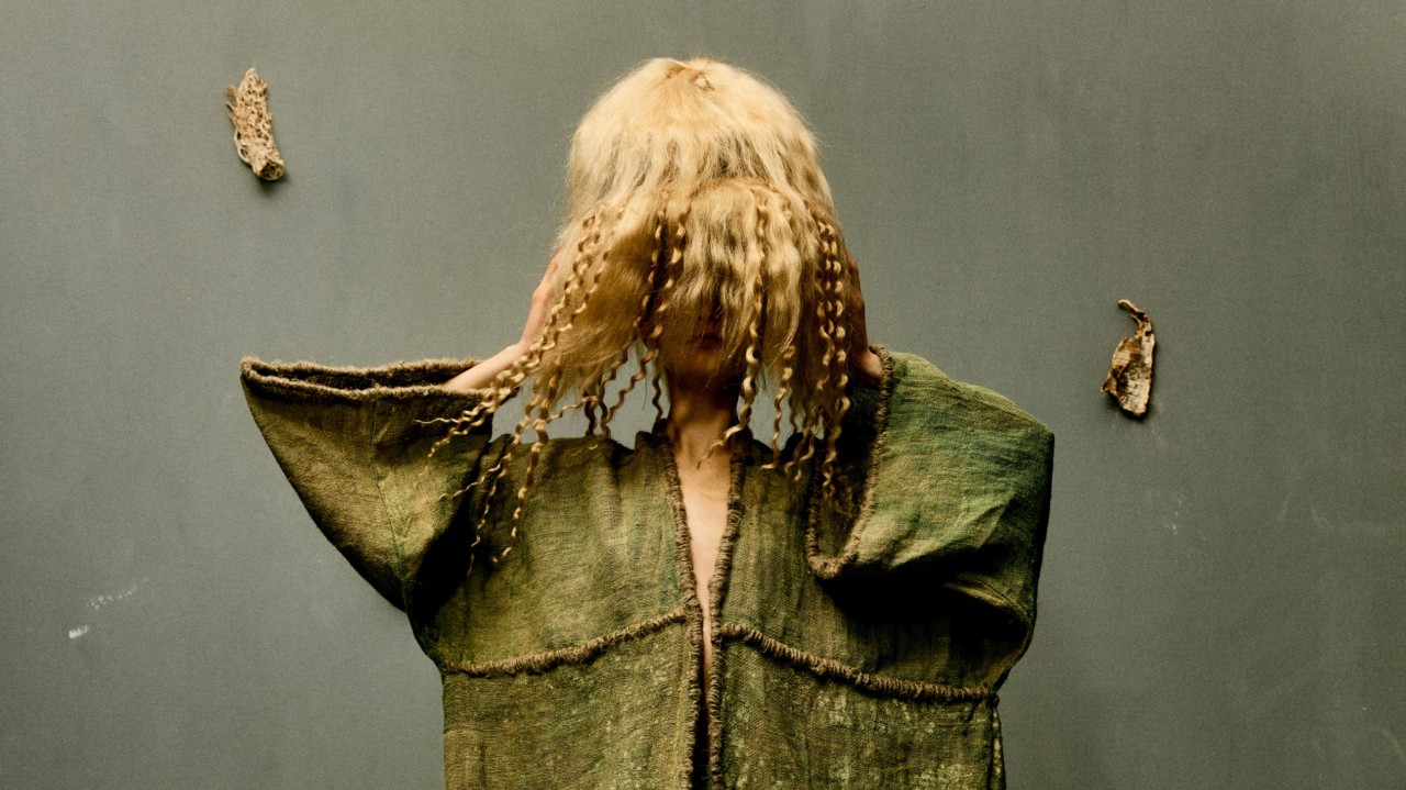 Thumbnail of Blue-Green Algae May Offer Clean Alternatives for Fashion Industry | Atmos