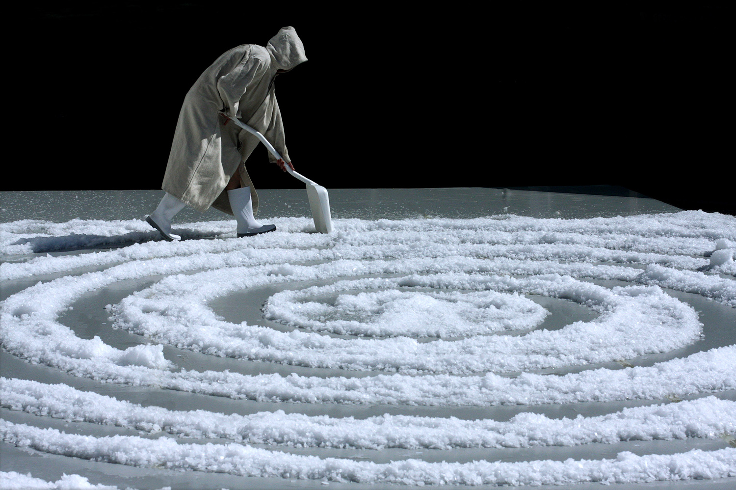 Thumbnail of Phia Ménard