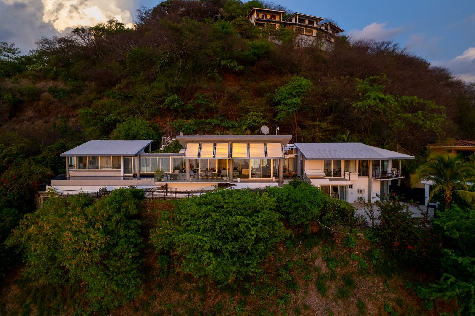 Thumbnail of Photo 1 of 16 in There’s a Boulder in the Kitchen of This $2.2M…