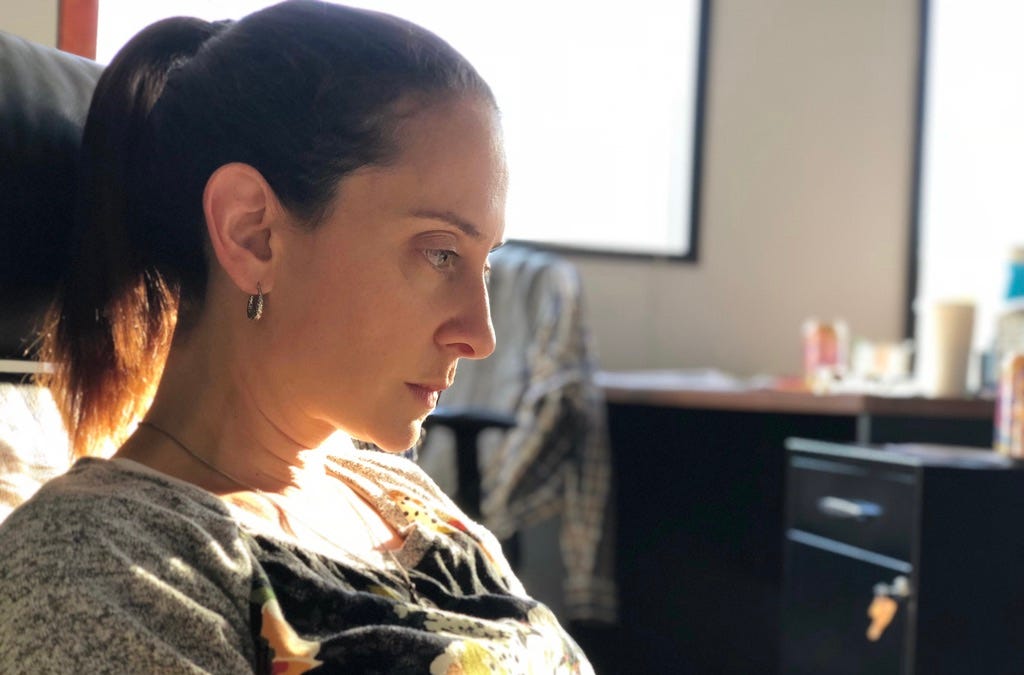 Thumbnail of Everyone Is Lying.