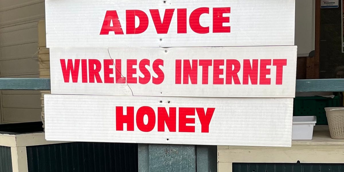 Thumbnail of be more confusing, actually