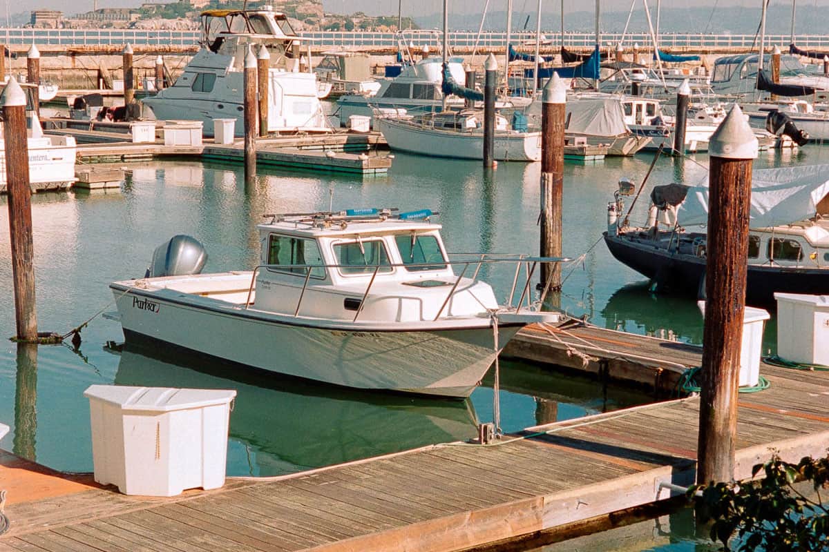 Thumbnail of Rangefinder vs. SLR Cameras: Things to Know (And Why You Might Prefer One Over the Other) » Shoot It With Film