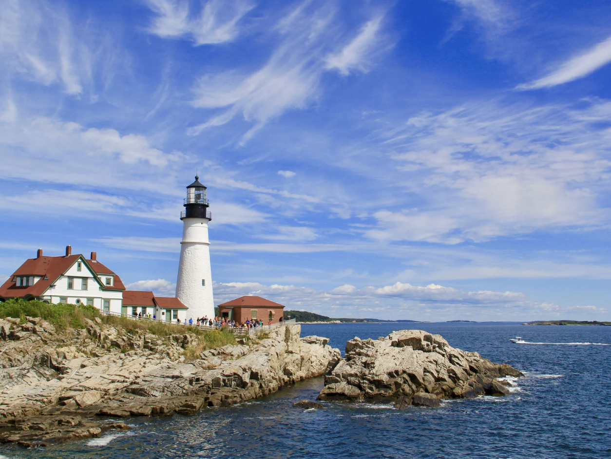 Thumbnail of How repackaging a print guide into a pop-up newsletter helped Midcoast Villager land new readers and subscribers - BlueLena