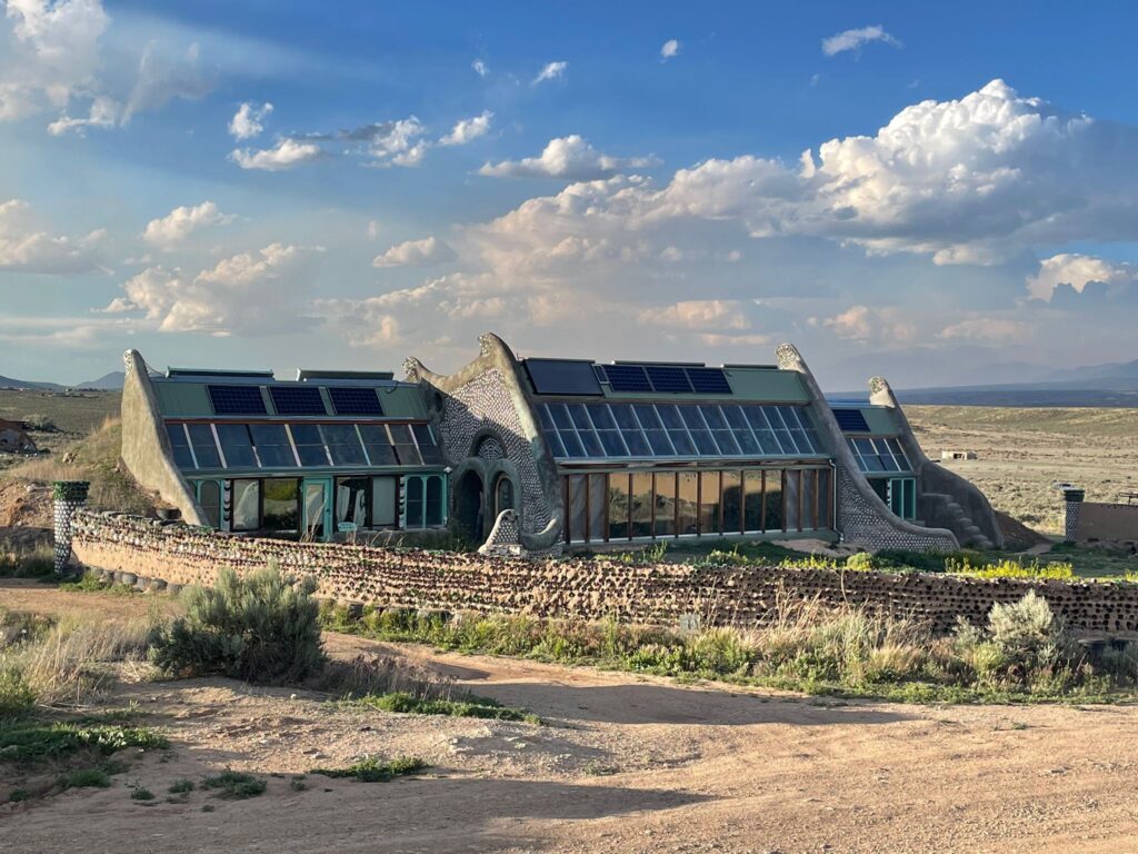 Thumbnail of Learn - Earthship Biotecture