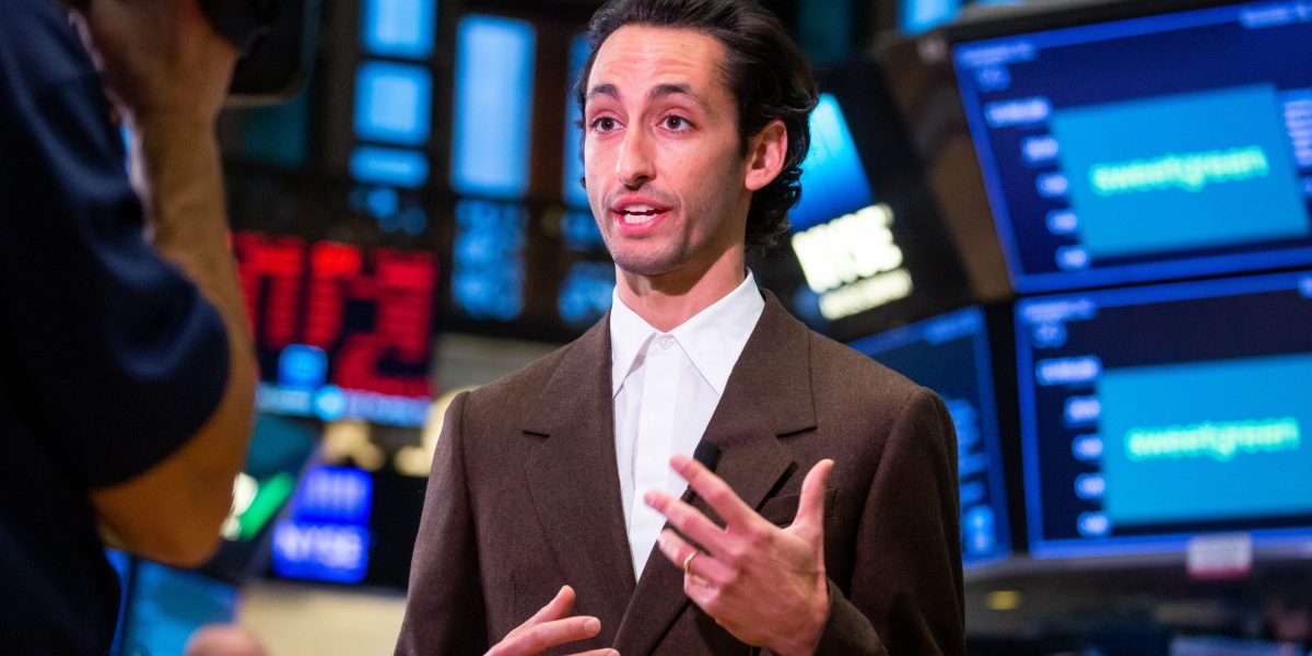 Thumbnail of While nearly everything gets more expensive, Sweetgreen CEO defends $16 salads, imploring customers to think about the long-term cost of their health