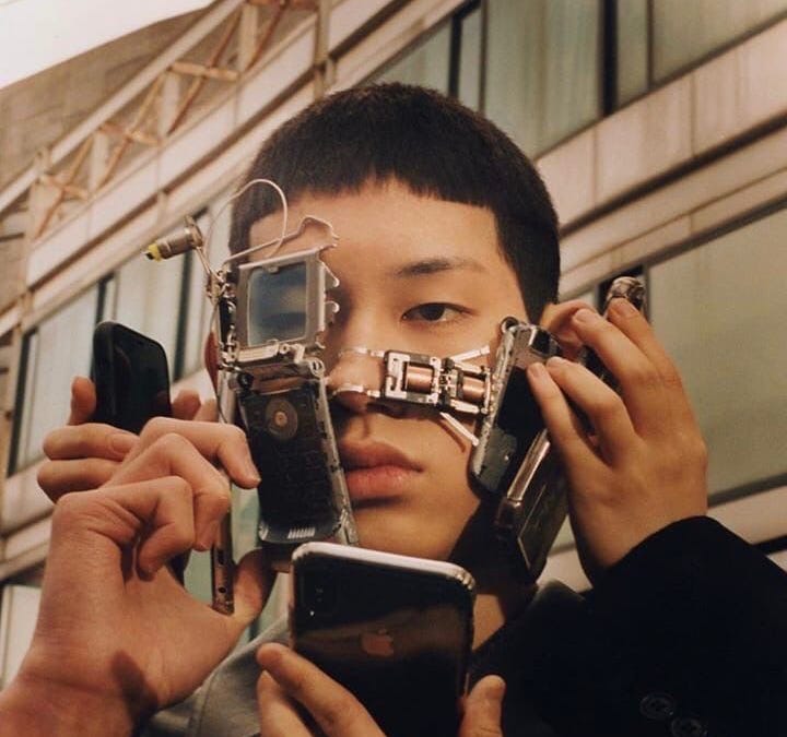 Thumbnail of your phone is the reason you have no identity