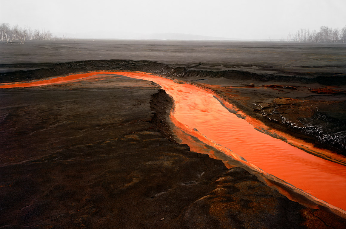 Thumbnail of Photographs: Tailings — Edward Burtynsky