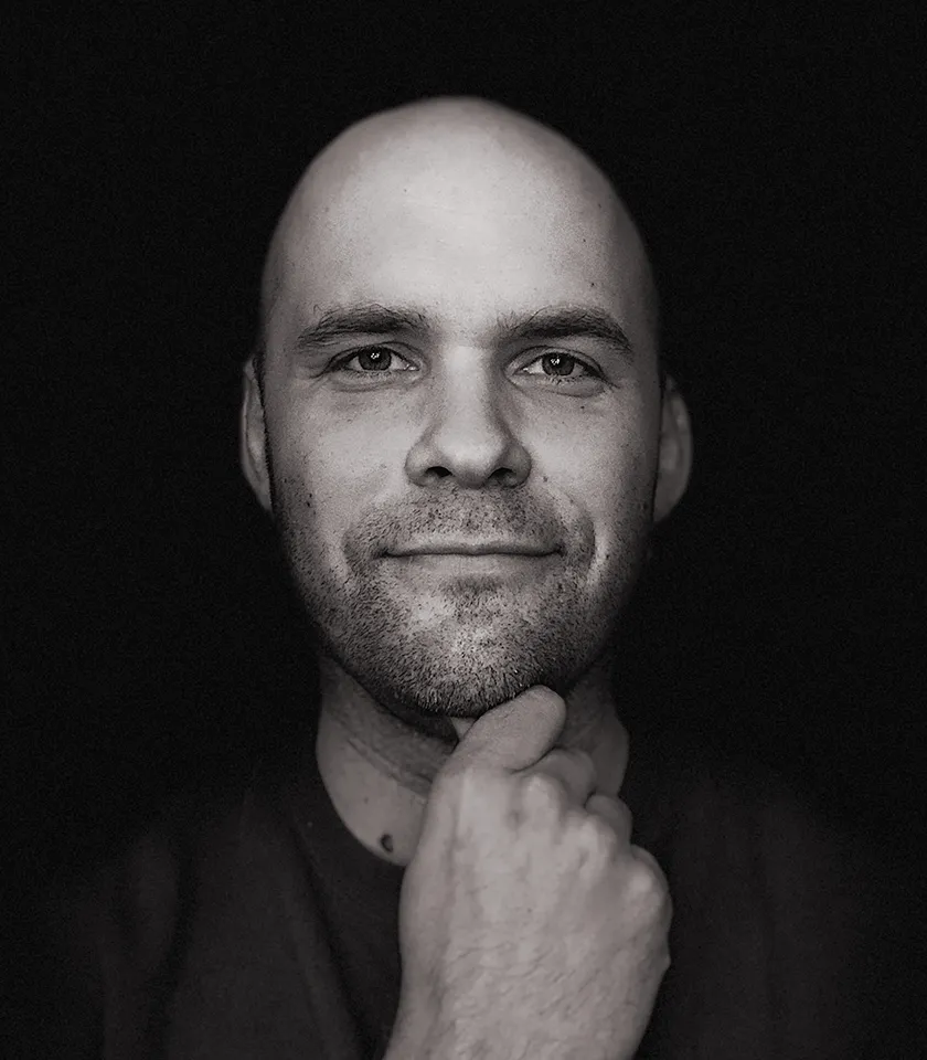 Thumbnail of About Robin