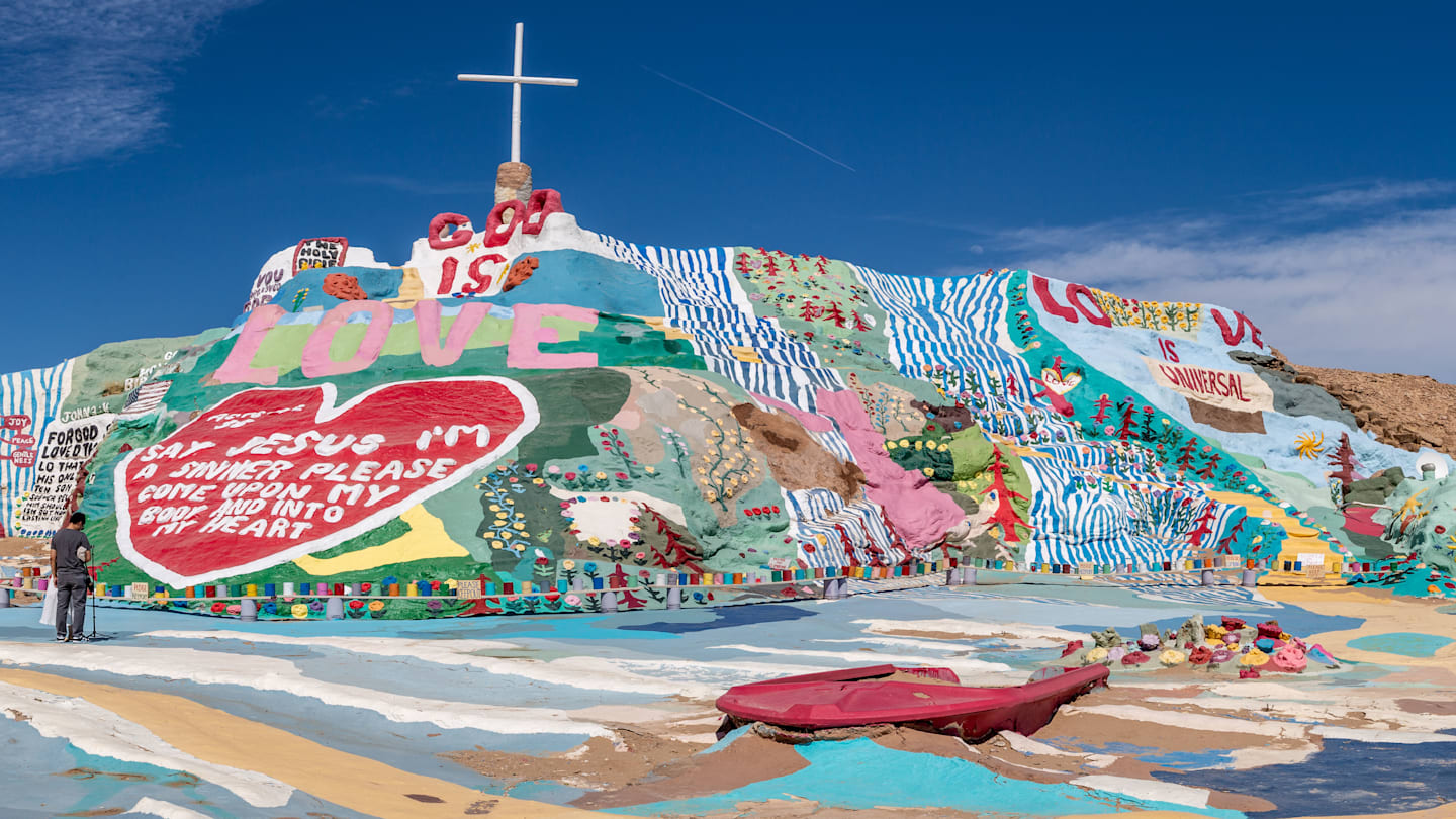 Thumbnail of The Most Popular Roadside Attractions in the U.S., Ranked