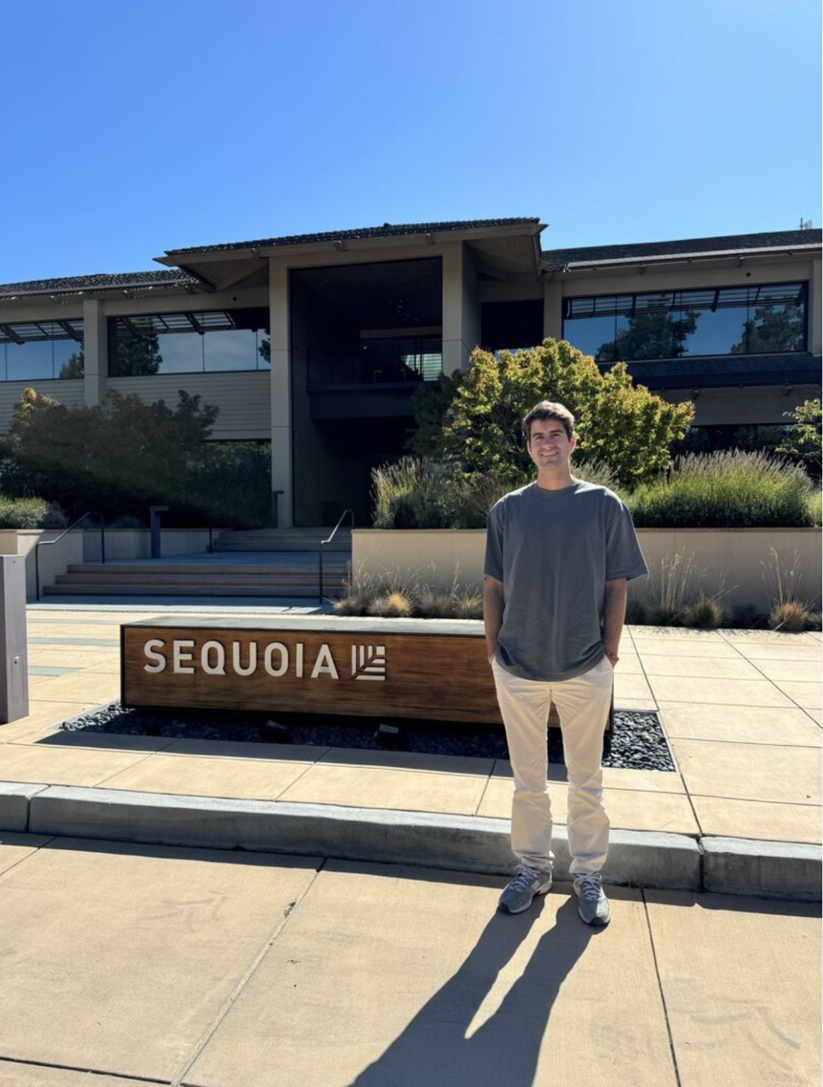 Thumbnail of Tier 1 VCs aren't what they tell you... | Guillermo Flor | 55 comments