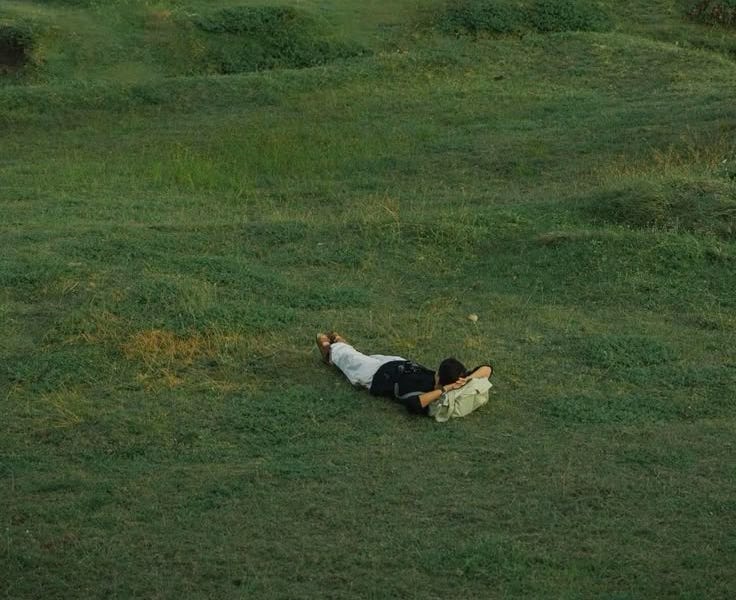 Thumbnail of why we can’t stop scrolling (and how to break the loop)