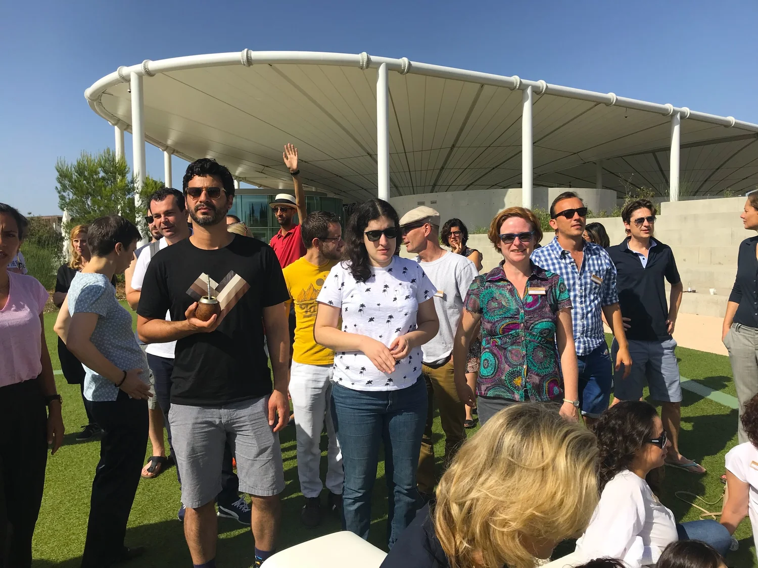 Thumbnail of An Architecture of Exchanges for Enabling Co-Evolving Mutualism ...